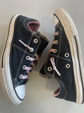 Hello Kitty Girls Black Converse Shoes. Really Cute! I love them!! Size 3.